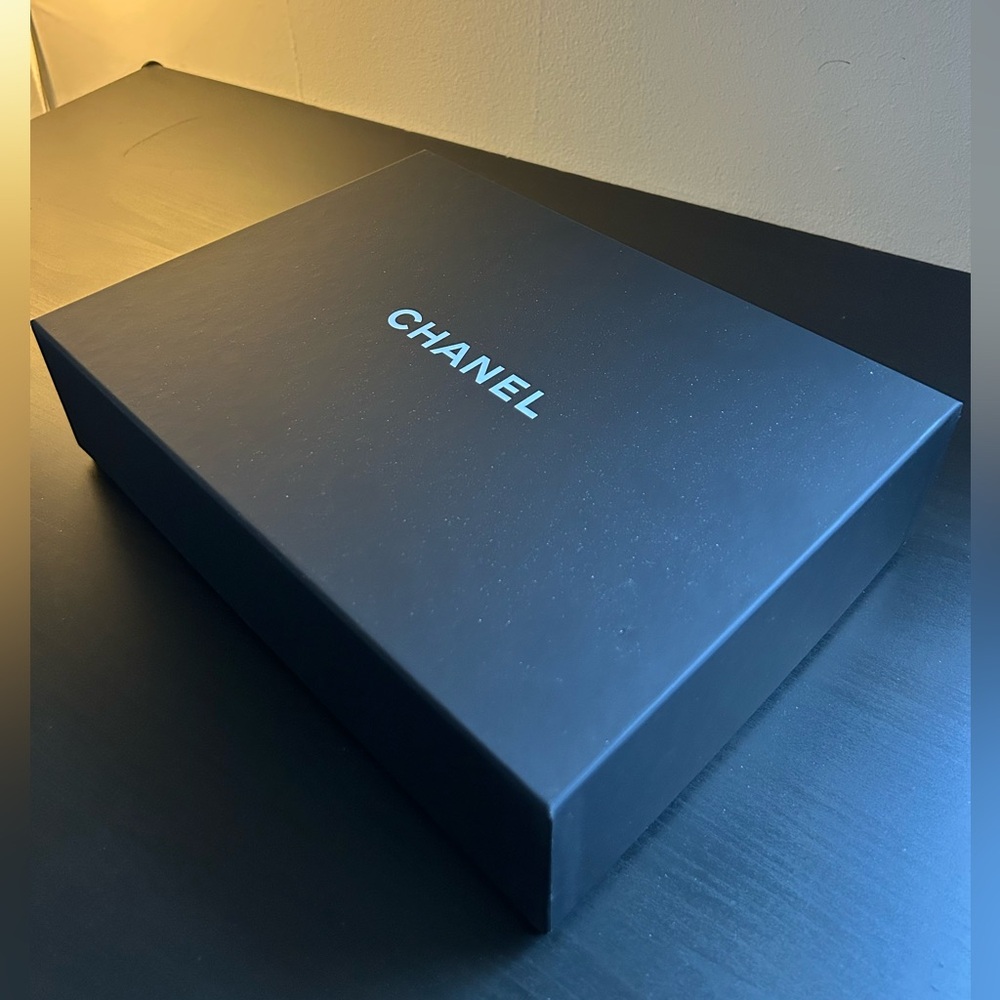 Authentic CHANEL Telescope Box - Originally for Chanel Square Scarf - Picture 5 of 5